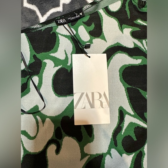 ZARA One Shoulder Ring Crop Top, Size S and L - Picture 4 of 8